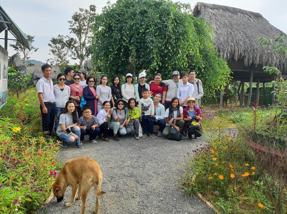 Sunny Field Eco Stilt House Villa Cat Tien Bagian luar foto