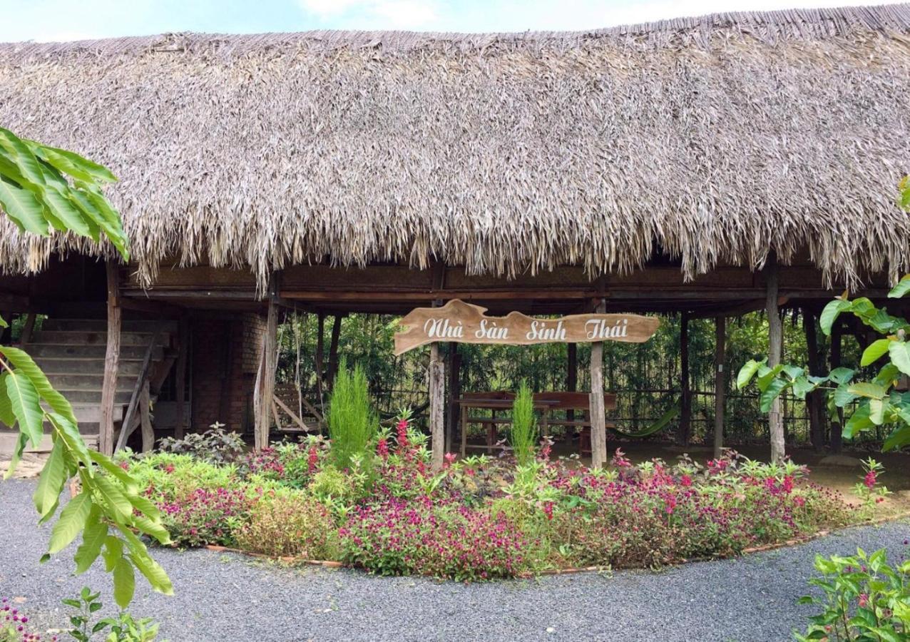 Sunny Field Eco Stilt House Villa Cat Tien Bagian luar foto